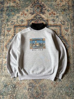 Vintage Big Sky Landscape Crewneck Medium